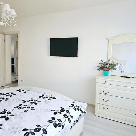 White Apartament, Brăila Buitenkant foto