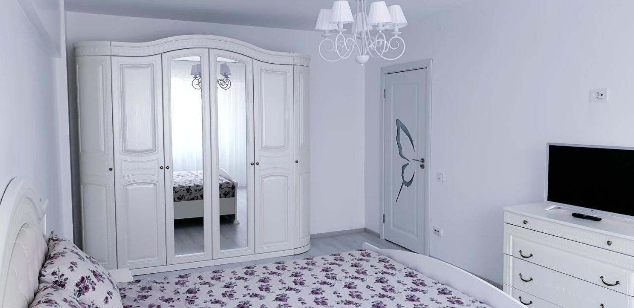 White Apartament, Brăila Buitenkant foto