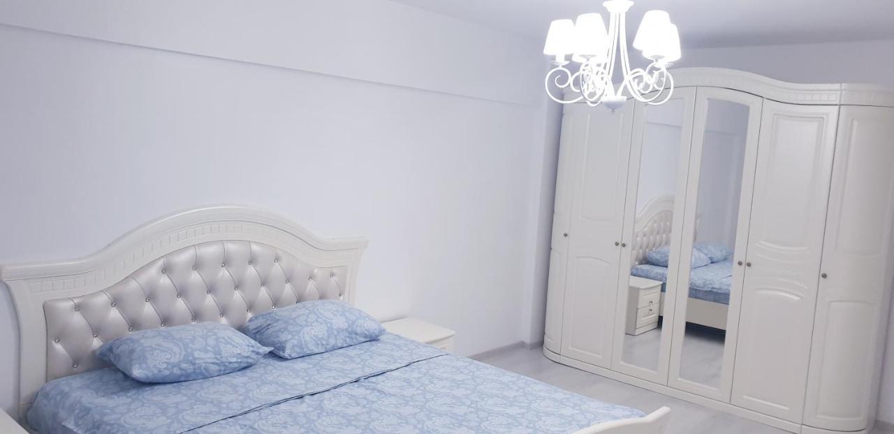 White Apartament, Brăila Buitenkant foto