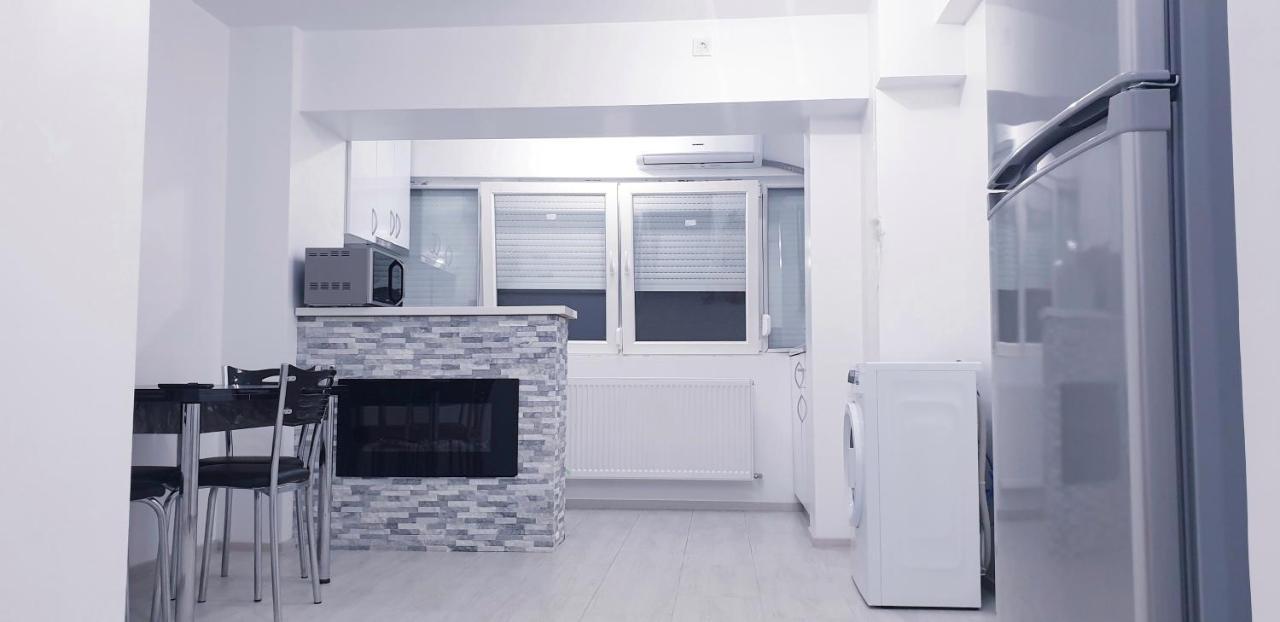 White Apartament, Brăila Buitenkant foto