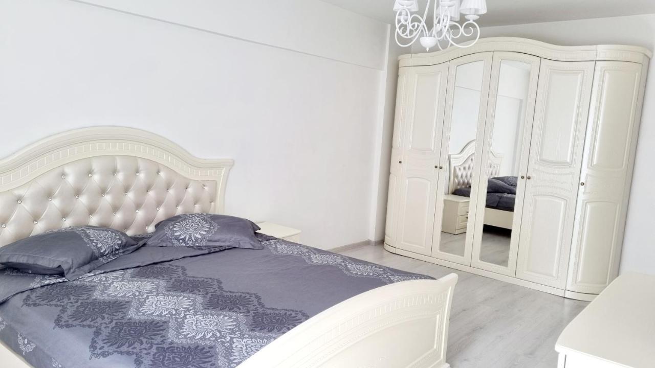 White Apartament, Brăila Buitenkant foto